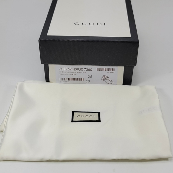 Gucci Kids Gold Swan & Silver Sandals for Girls  - Stunning - Picture 11 of 11